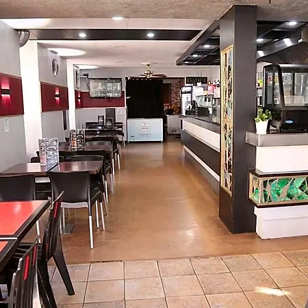 Restaurant Le Parisien לורדה