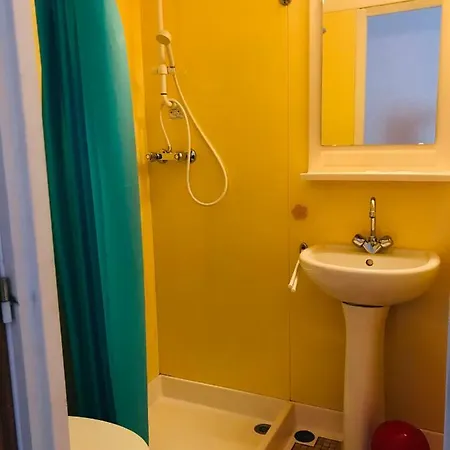 Restaurant Le Parisien 卢德